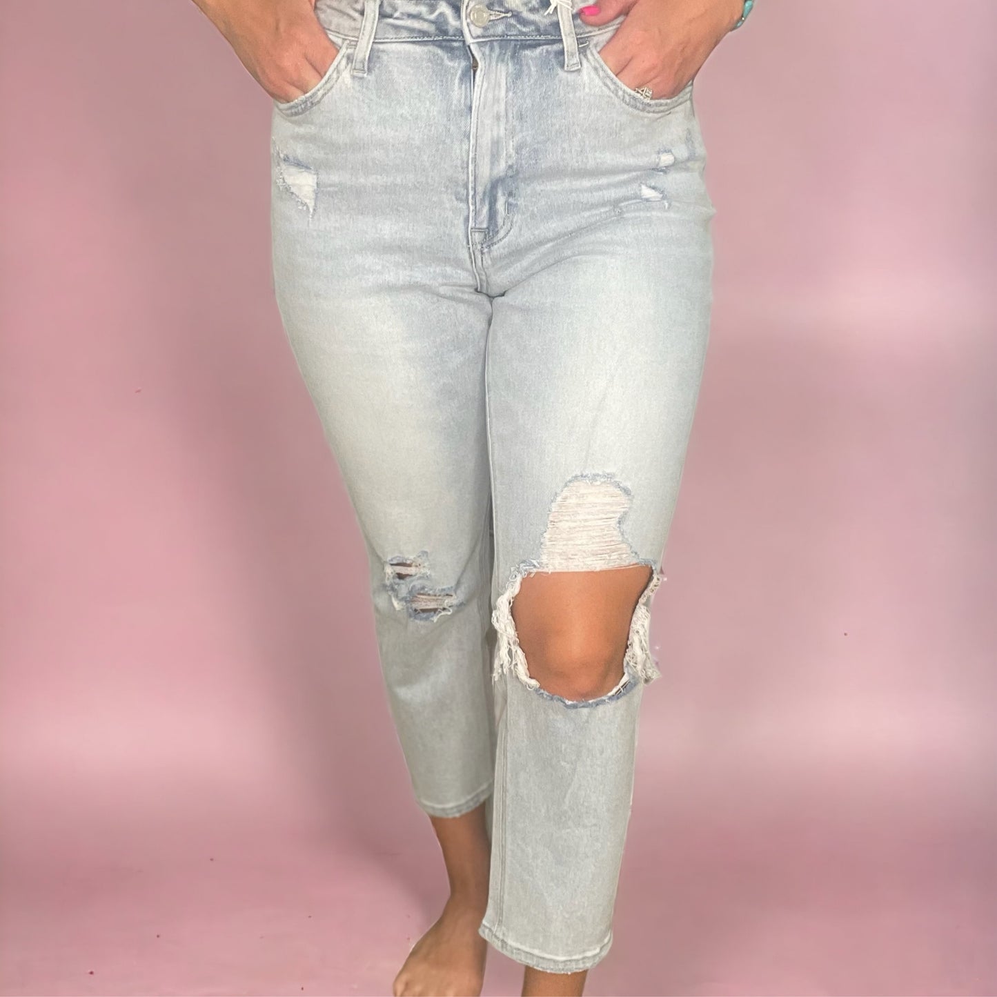 Ripped Stretch Mom Jeans